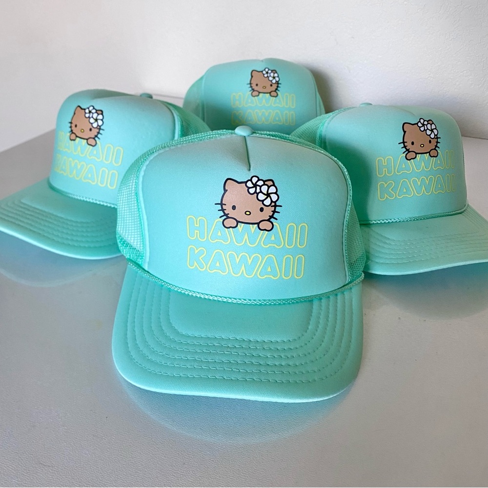 ❌SOLD❌NEW Hello Kitty x ALOHA Collection Sun Kissed Trucker Hat